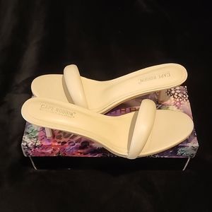 Cape Robbin Nude Heart Stilettos with Box